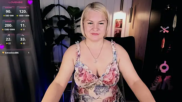YolandaKiss online show from 06-15-26, 08:30