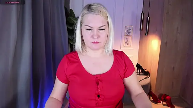 YolandaKiss online show from 03-10-25, 07:50