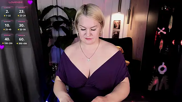 YolandaKiss online show from 06-19-26, 08:25