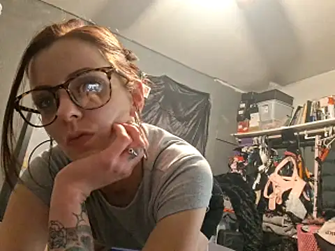 Justjennyy online show from 04-10-26, 11:06