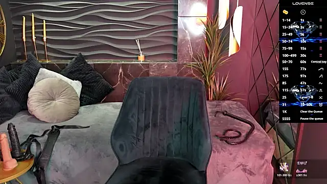 KylieMellow online show from 11-30-25, 05:30