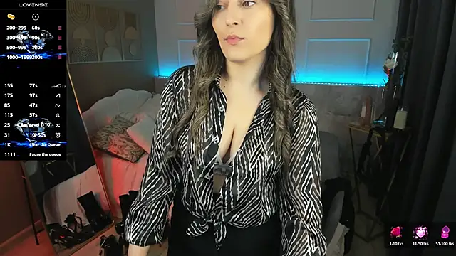 KylieMellow online show from 06-28-26, 01:28