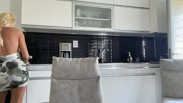 Reyna63 online show from 02-08-26, 07:33