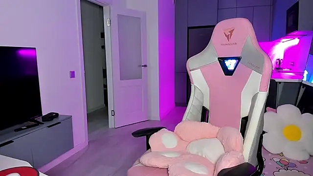 wow lovie online show from 03-10-26, 04:27