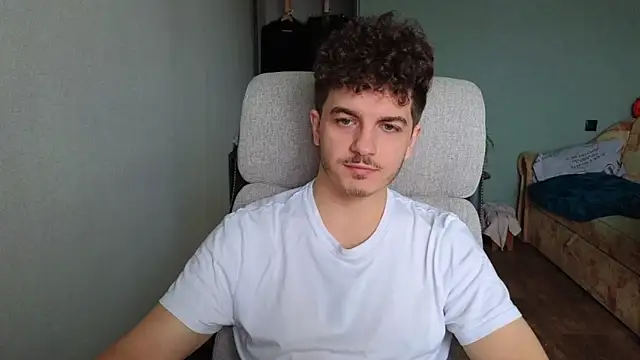 Remy Miles online show from 12-16-25, 08:07