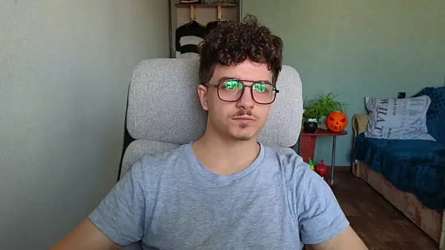 Remy Miles online show from 11-21-25, 10:58