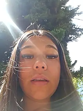 Alyshanon18 online show from 11-30-25, 03:35