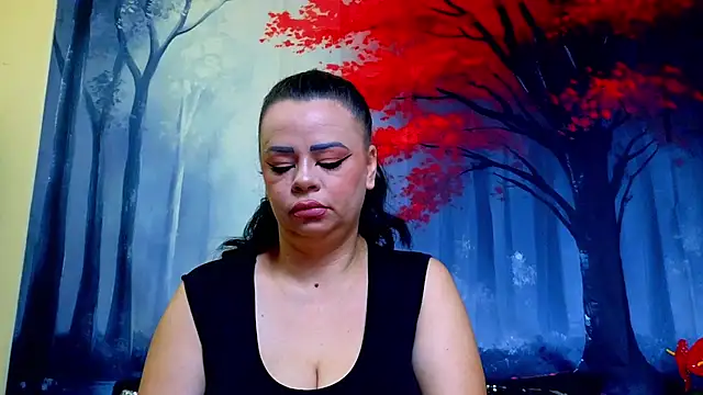 ElizabethEven online show from 11-18-25, 09:18