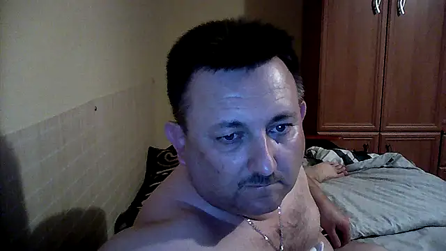 Snapshot of Novy73 chatting on 09-20-25, 10:48 Novy73 online show from 09-20-25, 10:48