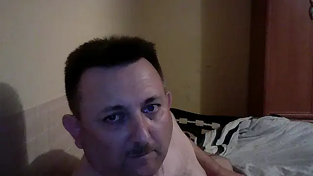 Snapshot of Novy73 chatting on 11-07-25, 01:10 Novy73 online show from 11-07-25, 01:10