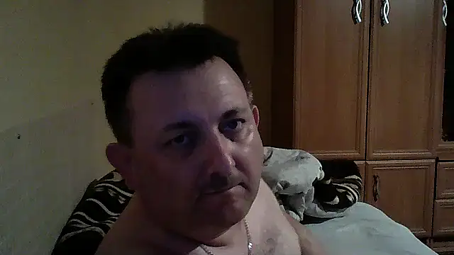 Snapshot of Novy73 chatting on 11-17-25, 10:36 Novy73 online show from 11-17-25, 10:36