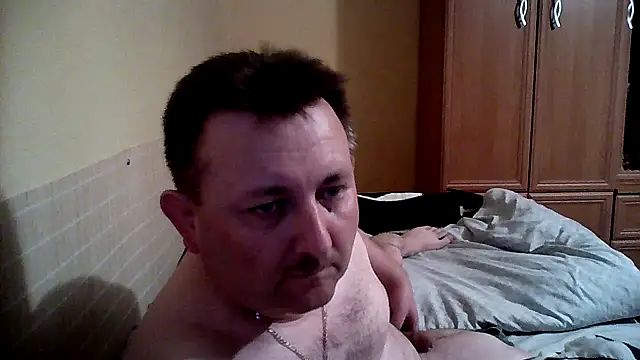 Snapshot of Novy73 chatting on 11-21-25, 09:25 Novy73 online show from 11-21-25, 09:25