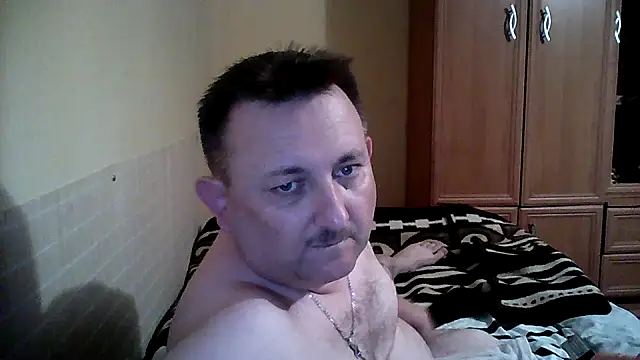 Snapshot of Novy73 chatting on 12-04-25, 10:42 Novy73 online show from 12-04-25, 10:42