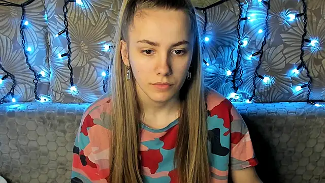 MaggieCake online show from 01-29-25, 01:58