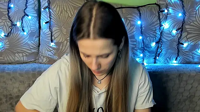 MaggieCake online show from 01-17-25, 01:36