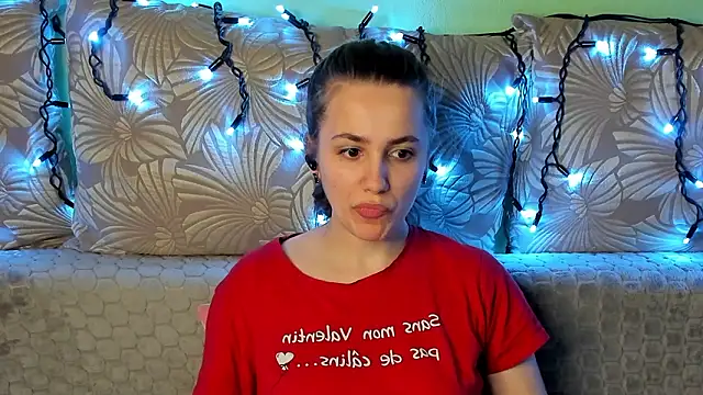 MaggieCake online show from 03-05-26, 01:13