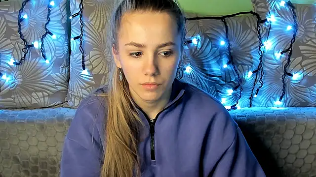 MaggieCake online show from 01-12-25, 05:56