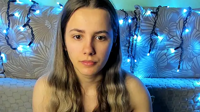 Snapshot of MaggieCake chatting on 01-14-26, 02:59 MaggieCake online show from 01-14-26, 02:59