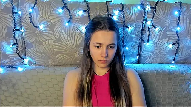 Snapshot of MaggieCake chatting on 05-29-26, 01:33 MaggieCake online show from 05-29-26, 01:33