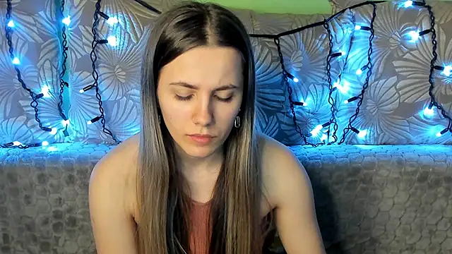 MaggieCake online show from 02-13-25, 05:26