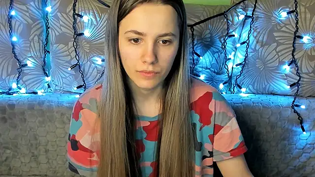 MaggieCake online show from 02-19-25, 05:05