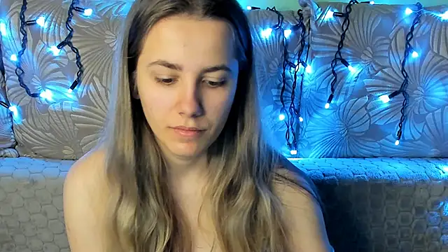 Snapshot of MaggieCake chatting on 01-15-26, 04:16 MaggieCake online show from 01-15-26, 04:16