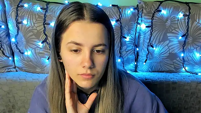 MaggieCake online show from 02-08-26, 03:37