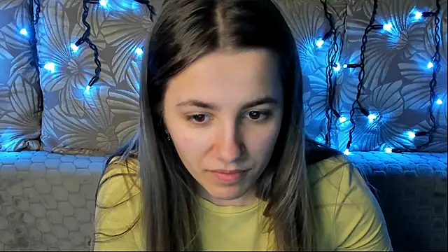 MaggieCake online show from 03-26-26, 02:21