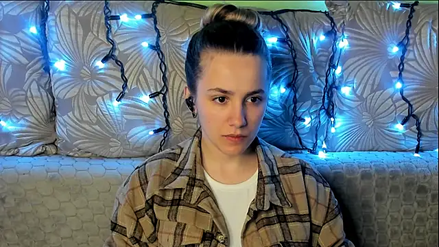 MaggieCake online show from 04-13-26, 12:14