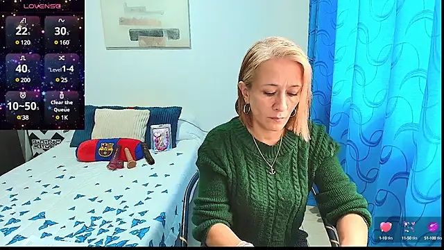 Snapshot of Naty_Stone chatting on 03-07-25, 08:44 Naty Stone online show from 03-07-25, 08:44