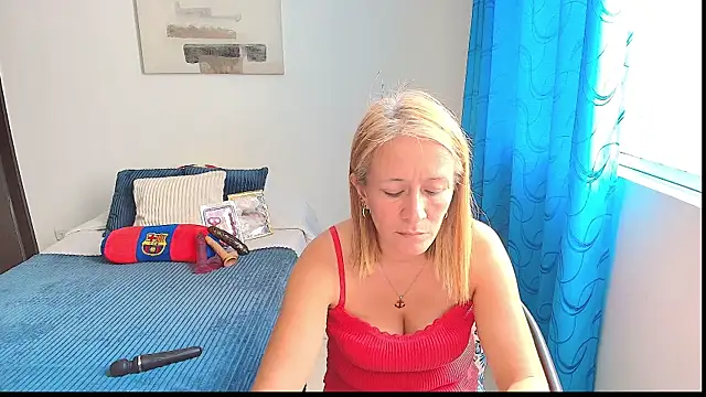 Snapshot of Naty_Stone chatting on 01-29-25, 07:11 Naty Stone online show from 01-29-25, 07:11