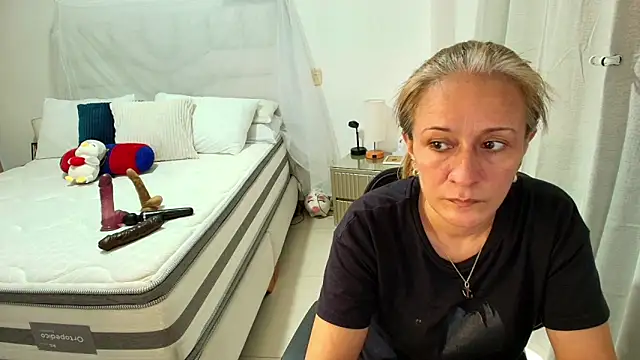 Snapshot of Naty_Stone chatting on 05-28-26, 08:59 Naty Stone online show from 05-28-26, 08:59