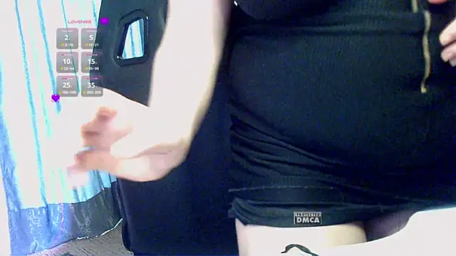 Snapshot of Mrs_Dream chatting on 03-19-25, 04:57 Mrs Dream online show from 03-19-25, 04:57