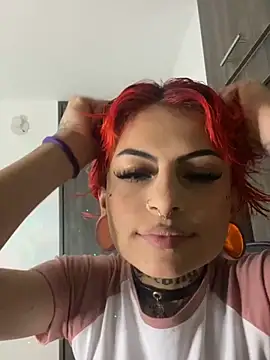 Snapshot of Rainnbow_ chatting on 12-12-24, 04:04 Rainnbow online show from 12-12-24, 04:04