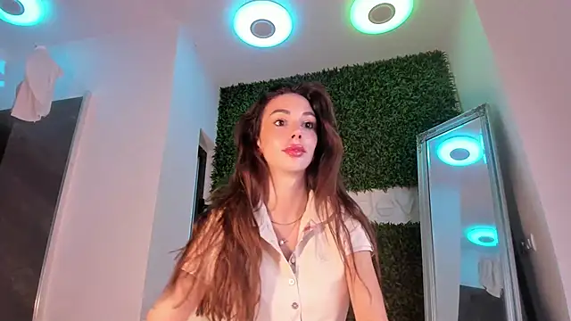 realhotfallingdevil online show from 06-17-26, 04:45