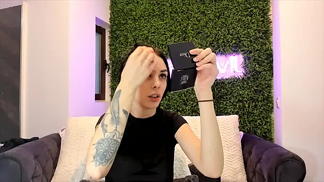 realhotfallingdevil online show from 02-14-25, 05:51