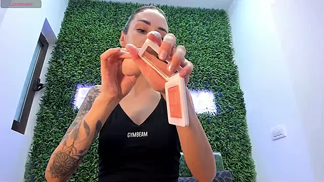 realhotfallingdevil online show from 09-11-25, 11:32