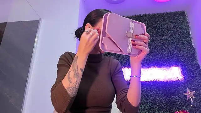 realhotfallingdevil online show from 11-29-25, 05:51