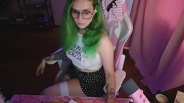 Snapshot of Ginger_Stay chatting on 06-27-26, 12:11 Ginger Stay online show from 06-27-26, 12:11