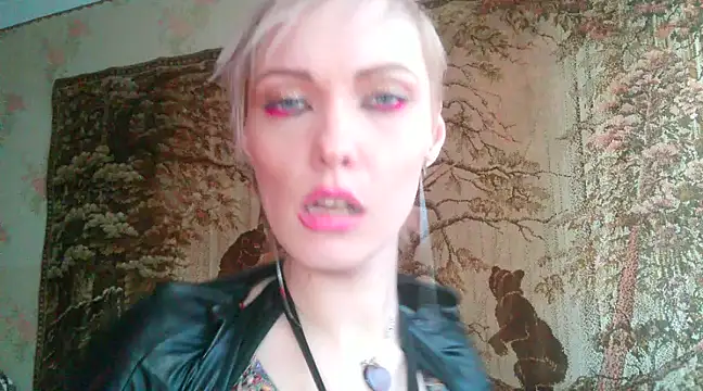 Snapshot of WildMissNiks chatting on 02-08-25, 12:50 WildMissNiks online show from 02-08-25, 12:50