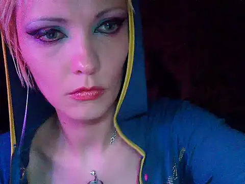 Snapshot of WildMissNiks chatting on 02-01-25, 03:18 WildMissNiks online show from 02-01-25, 03:18