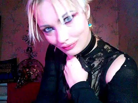 WildMissNiks online show from 11-02-25, 09:36