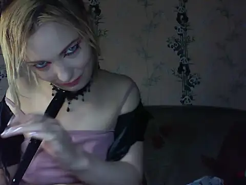 WildMissNiks online show from 06-20-26, 08:41