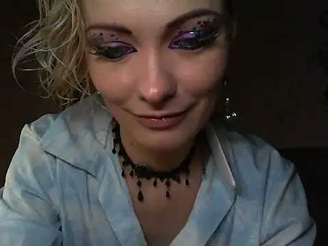 Snapshot of WildMissNiks chatting on 05-25-26, 06:34 WildMissNiks online show from 05-25-26, 06:34