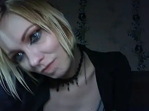 WildMissNiks online show from 06-30-26, 07:08