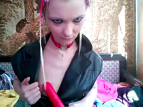 Snapshot of WildMissNiks chatting on 02-24-25, 10:26 WildMissNiks online show from 02-24-25, 10:26