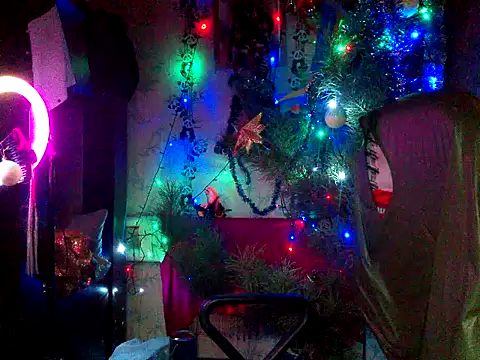 WildMissNiks online show from 12-23-25, 09:52