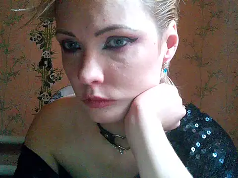 Snapshot of WildMissNiks chatting on 10-03-25, 08:16 WildMissNiks online show from 10-03-25, 08:16