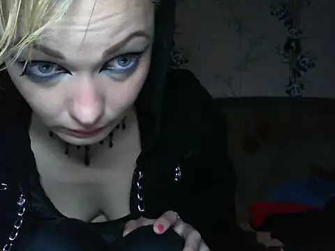 WildMissNiks online show from 06-16-26, 06:57