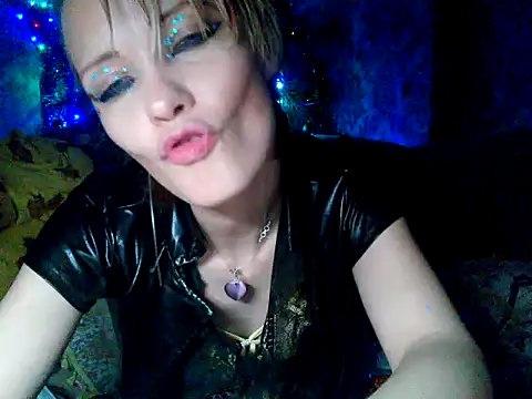 Snapshot of WildMissNiks chatting on 12-28-24, 02:21 WildMissNiks online show from 12-28-24, 02:21